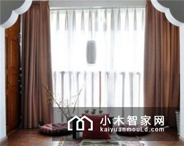 阳台窗帘用什么材料好?阳台装置窗帘最重要的便是遮光性与美观度