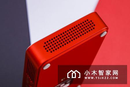 创维小湃智能投影P2性价比非常高的微型投影神器