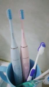 科学测试了9款100-500元电动牙刷，这几款好用最值得买