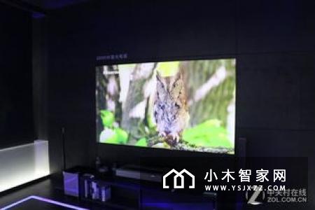 智能投影VS智能电视，哪个更好？