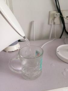 12款电热水壶的金属迁移量砷、镉、铅、铬、镍进行了检测