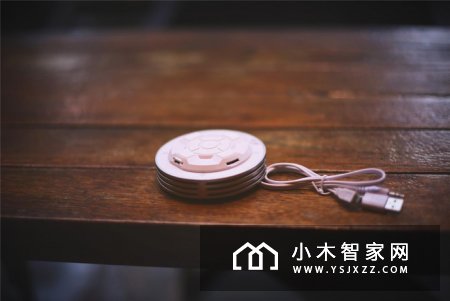 金河田D22参考价格¥125外观赏析:小巧玲珑会发光