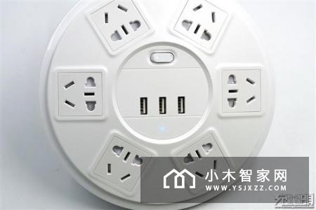 致敬小米8！防雷插座也透明探索 来感受下