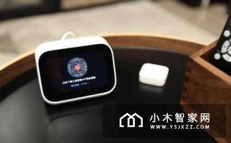 三星智能音箱：内置Bixby语音、可触摸显示屏