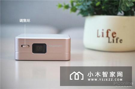 能投120英寸还能托于掌心，创维小派智能投影P1评测