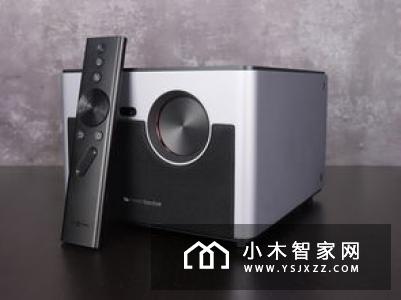 极米发布微型投影仪极米CC 一款能随身携带的无屏电视