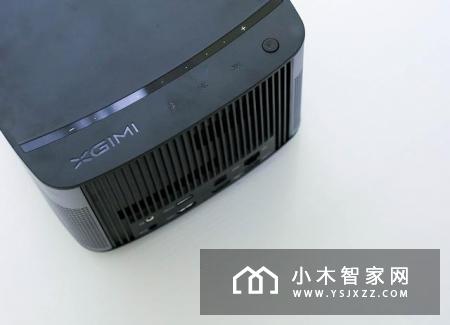 极米H1S无屏电视上手测评：300寸看电影 1100流明度