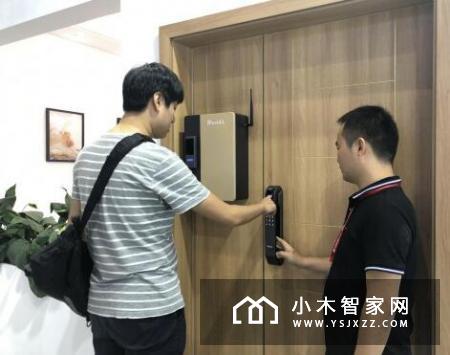 逛建博会智能家居馆新发现！——朴墅指静脉锁与家门口智能家居新产品